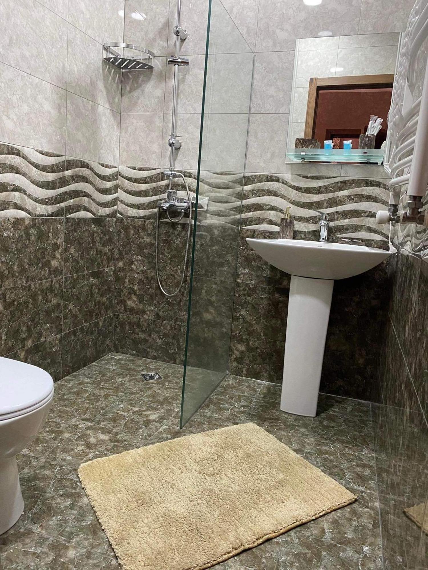 Golden Star Kazbegi Hotel Room photo