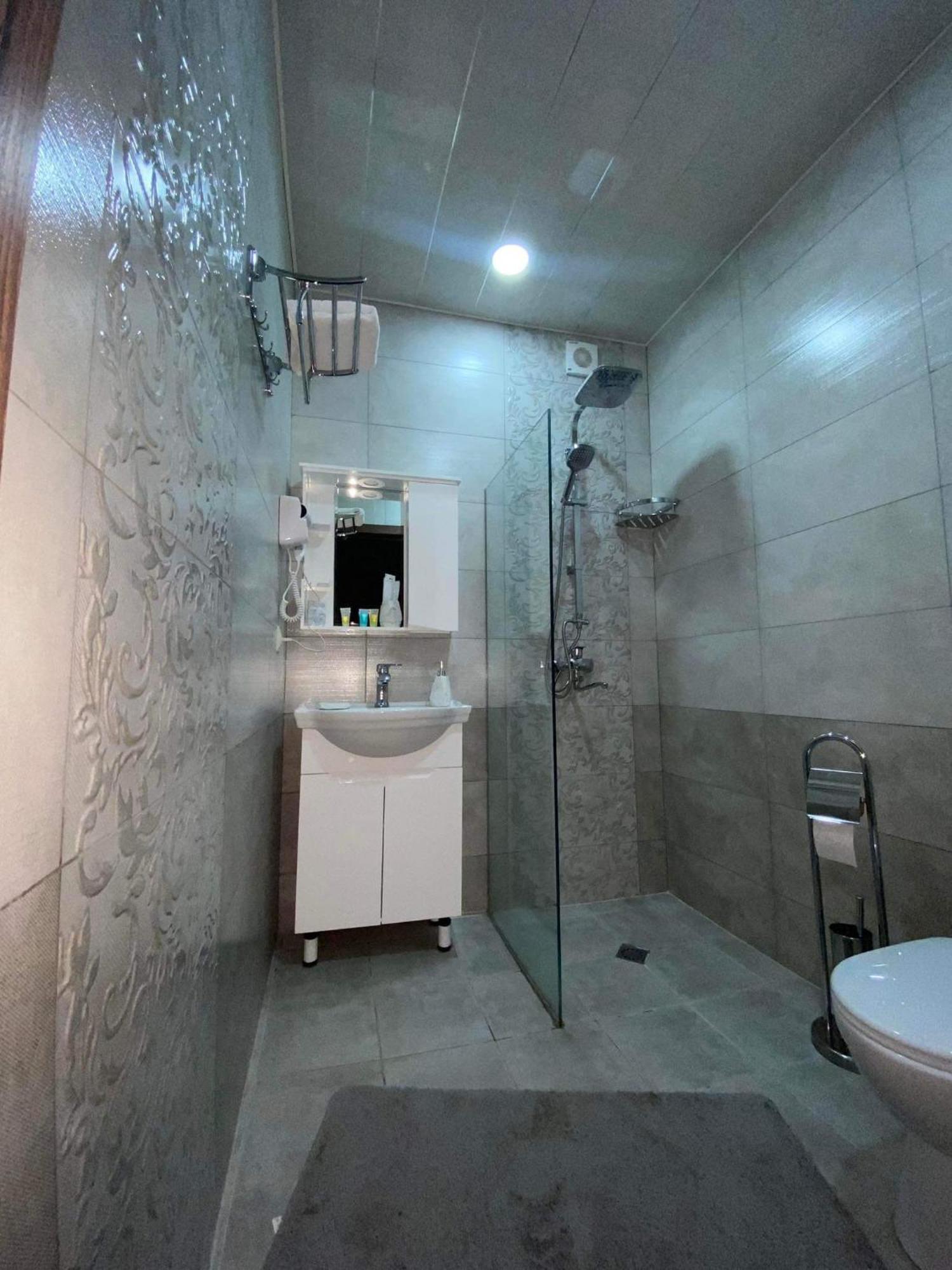 Golden Star Kazbegi Hotel Room photo